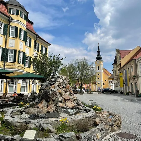Country With Private Kamp River Access Apartmán
