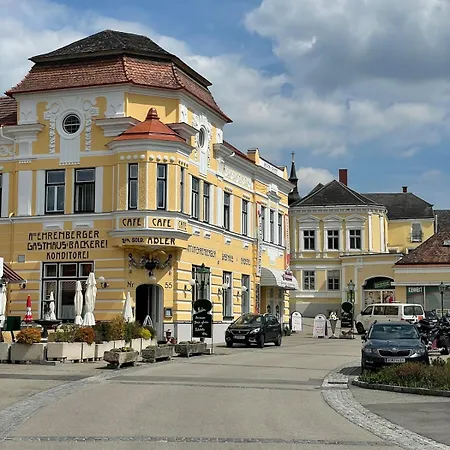 Country With Private Kamp River Access Apartmán *