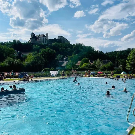 Country With Private Kamp River Access *