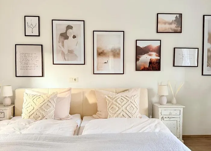 Country With Private Kamp River Access *