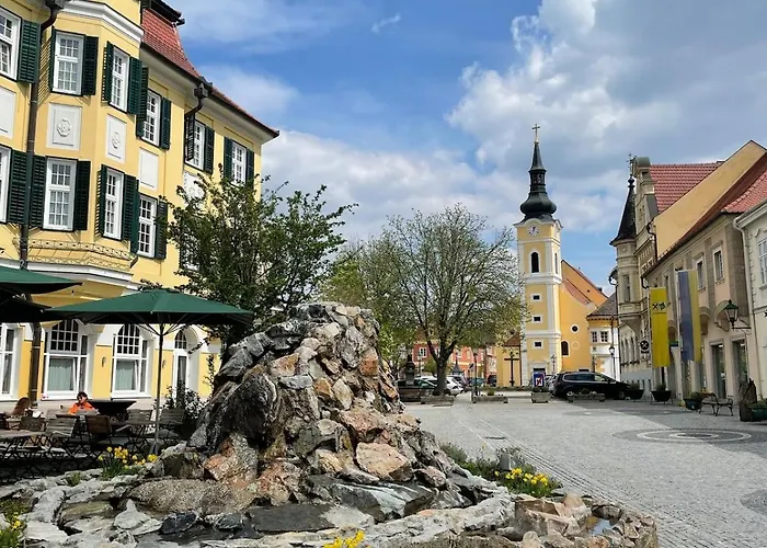 Country With Private Kamp River Access Lejlighed