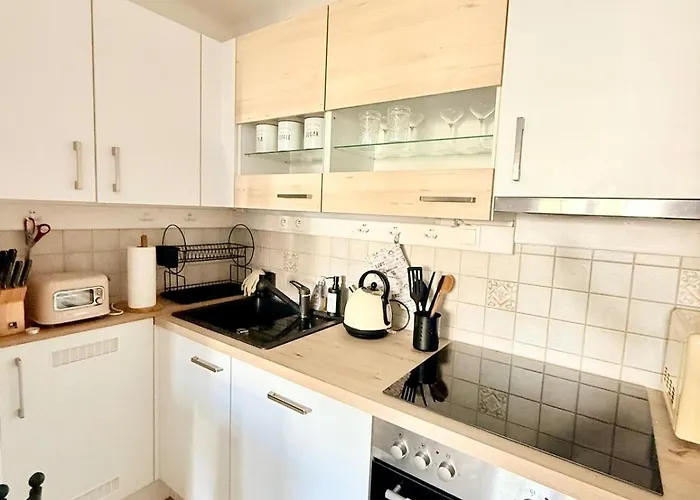 Country With Private Kamp River Access Gars am Kamp