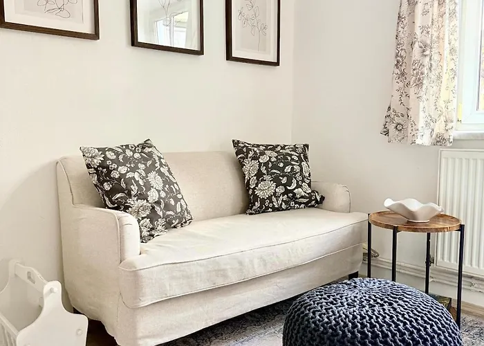 Country With Private Kamp River Access Gars am Kamp